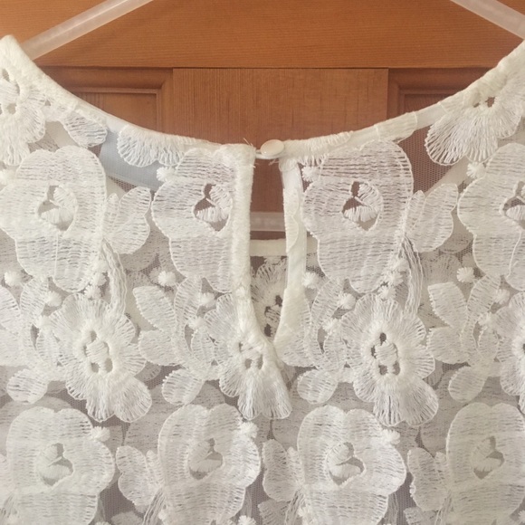 Ichi lace top - Picture 2 of 6